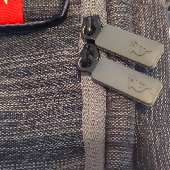 17 Inch Laptop Bag by Gnarlyfish - Picture 5 of 11